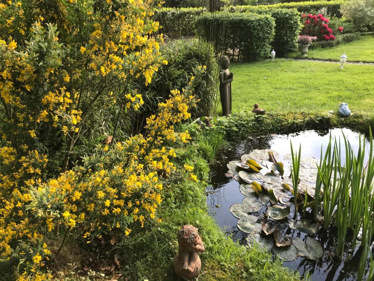 Les Chaumieres Du Pays D'Auge Bed & Breakfast Le Breuil-en-Auge Екстериор снимка